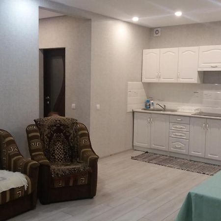Будинок Для Гостей По Вул. Шевченка Berehowe Exterior foto