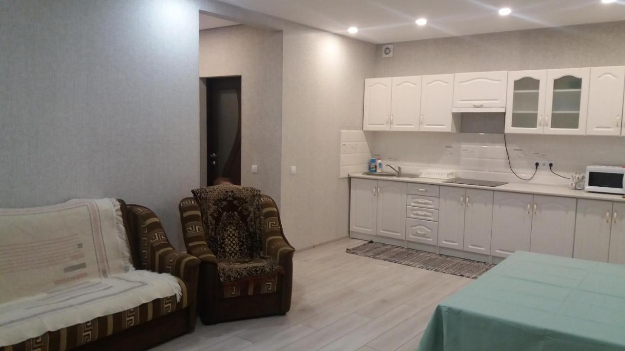 Будинок Для Гостей По Вул. Шевченка Berehowe Exterior foto